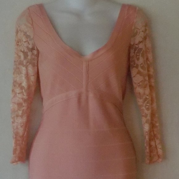 HAD IT TOO LONG GOTTA GO Bebe dress sz S 3 5 peach EUC - Picture 2 of 5